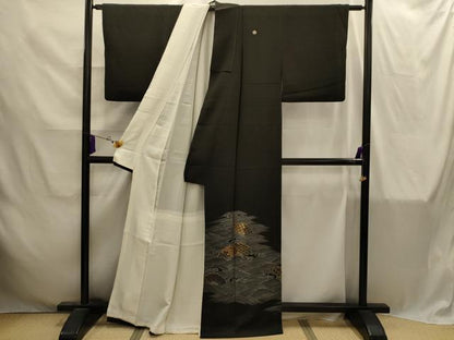 平和屋着物■豪華黒留袖　駒刺繍　立波扇面文　正絹　逸品　AABI4284sx