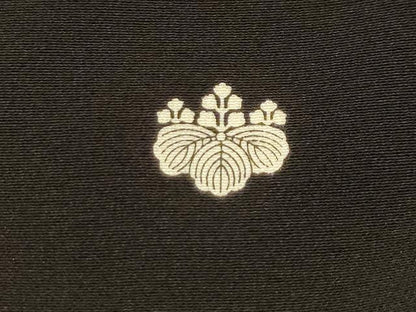 平和屋着物■豪華黒留袖　駒刺繍　束ね熨斗几帳宝尽くし　金銀彩　正絹　逸品　AABI4285sx