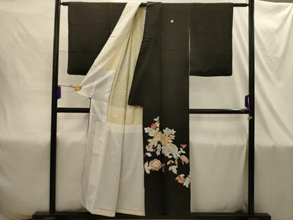 平和屋着物■豪華黒留袖　駒刺繍　草花文　金糸　正絹　逸品　AABI4373sx