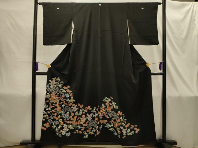 平和屋着物■豪華黒留袖　刺繍　吉祥草花文　金糸　金彩　正絹　逸品　AABI4374sx