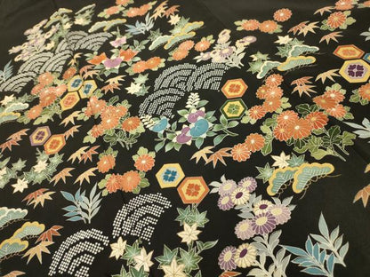 平和屋着物■豪華黒留袖　刺繍　吉祥草花文　金糸　金彩　正絹　逸品　AABI4374sx