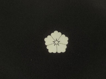 平和屋着物■豪華黒留袖　飛鶴地紙花文　金銀彩　正絹　逸品　AABI4375sx