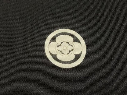 平和屋着物■豪華黒留袖　駒刺繍　扇面飛鶴文　暈し染め　金銀彩　正絹　逸品　AABI4383sx