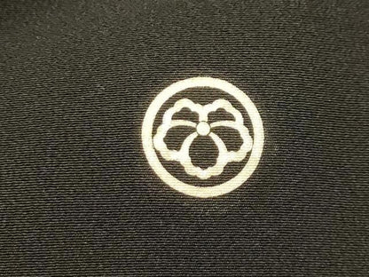 平和屋着物■豪華黒留袖　作家物　駒刺繍　鬘帯正倉院花鳥文　暈し染め　金銀彩　正絹　逸品　AABI4389sx