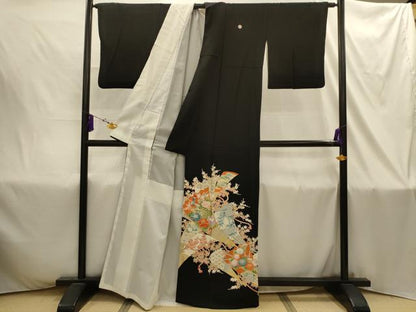 平和屋着物■豪華黒留袖　駒刺繍　松竹梅　扇面孔雀花文　金糸　金彩　正絹　逸品　AABI4390sx