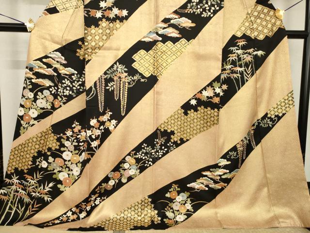 平和屋着物●訪問着　駒刺繍　吉祥花文　摺り剥がし　黒地　金彩　正絹　逸品　AABI4431ck