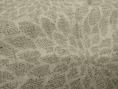 平和屋着物●本場結城紬　重要無形文化財　100亀甲　狢菊　正絹　逸品　AABI4434ck