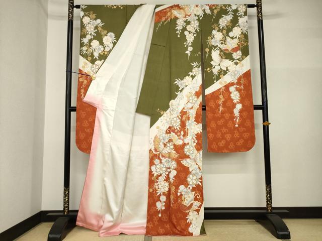 平和屋着物●豪華振袖　駒刺繍　花蝶文　金彩　正絹　逸品　AABI4454ck