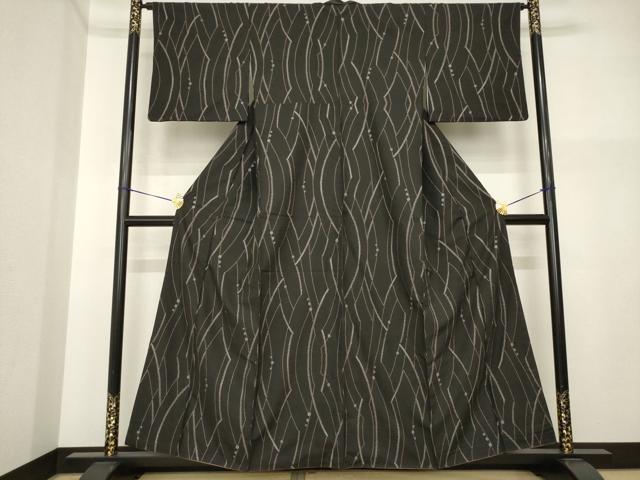 平和屋着物●本場大島紬　カタス7マルキ　幾何学文様　正絹　逸品　AABI4459ck