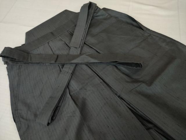 平和屋着物●男性　野袴　紬地　色無地　消炭色　正絹　逸品　AABI4462ck