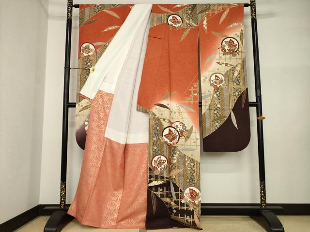 平和屋着物●豪華振袖　駒刺繍　花蝶丸文　金彩　正絹　逸品　AABI4465ck