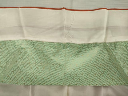 平和屋着物●豪華振袖　駒刺繍　花蝶丸文　金彩　正絹　逸品　AABI4465ck
