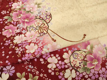 平和屋着物●豪華振袖　鏡裏花文　暈し染め　金彩　金通し地　正絹　逸品　AABI4523ck