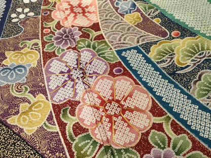 平和屋着物●豪華振袖　駒刺繍　花唐草文　金彩　正絹　逸品　AABI4551ck