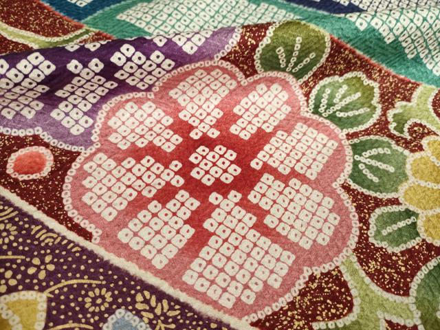 平和屋着物●豪華振袖　駒刺繍　花唐草文　金彩　正絹　逸品　AABI4551ck