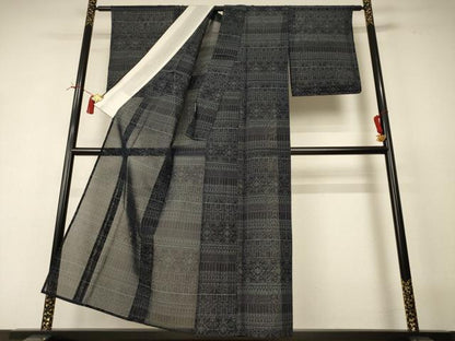 平和屋着物＊夏物 紗紬 幾何学文様 正絹 逸品 未使用 AABI4759jd