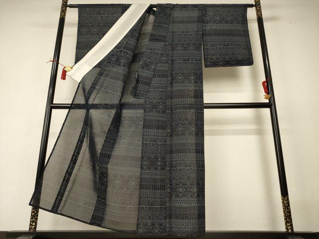 平和屋着物＊夏物 紗紬 幾何学文様 正絹 逸品 未使用 AABI4759jd