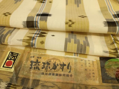 平和屋着物＊夏物　本場琉球絣　夏琉球　証紙付き　正絹　逸品　AABI4760jd