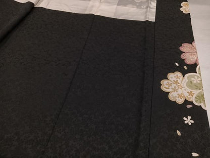 平和屋着物●豪華振袖　駒刺繍　夜桜　黒地　金彩　正絹　逸品　AABI4816ph