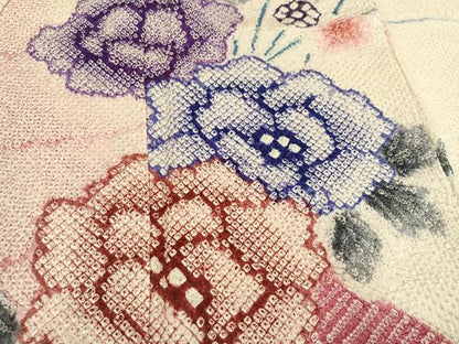 平和屋着物●名門　藤娘きぬたや・総絞り　振袖　草花文　正絹　逸品　AABI4818ph