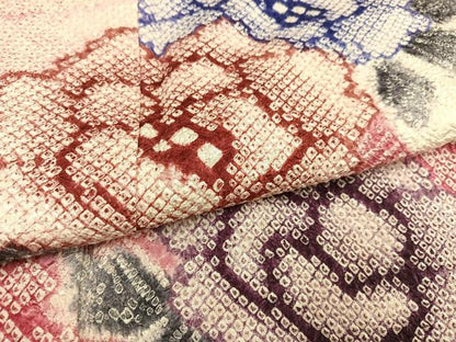 平和屋着物●名門　藤娘きぬたや・総絞り　振袖　草花文　正絹　逸品　AABI4818ph