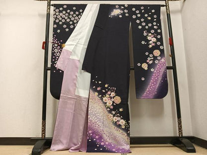 平和屋着物●豪華振袖　駒刺繍　雪輪舞桜文　暈し染め　金彩　正絹　逸品　AABI4823ph