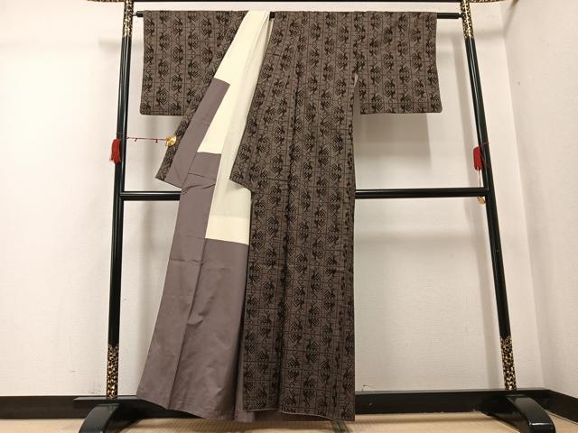 平和屋着物●本場大島紬　一元7マルキ　有栖川文様　正絹　逸品　AABI4824ph
