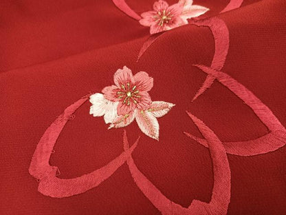 平和屋着物●小振袖　二尺袖　刺繍　舞桜文　金糸　AABI4831ph