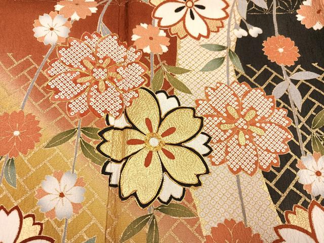 平和屋着物●豪華振袖　駒刺繍　枝花文　暈し染め　金彩　正絹　逸品　AABI4847ph
