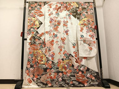 平和屋着物●豪華振袖　駒刺繍　地紙御所車貝桶花文　金彩　正絹　逸品　AABI4849ph