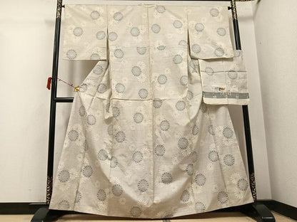 平和屋着物●本場大島紬　白大島　カタス7マルキ　舞花文　証紙付き　正絹　逸品　AABI4861ph