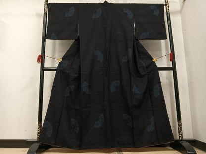 平和屋着物●結城紬　100亀甲　飛び亀甲　地紙花文　正絹　逸品　AABI4872ph