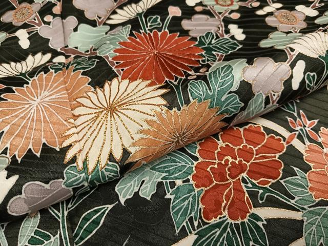 平和屋着物●豪華振袖　駒刺繍　松竹梅草花籬立波文　黒地　金彩　正絹　逸品　AABI4899ph