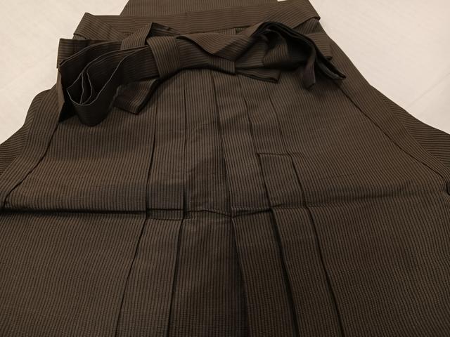 平和屋着物●男性　馬乗り袴　縞　正絹　逸品　AABI4952ph