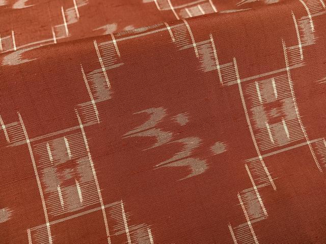 平和屋着物●本場琉球絣　紬　蘇芳色　正絹　逸品　未使用　AABI4960ph