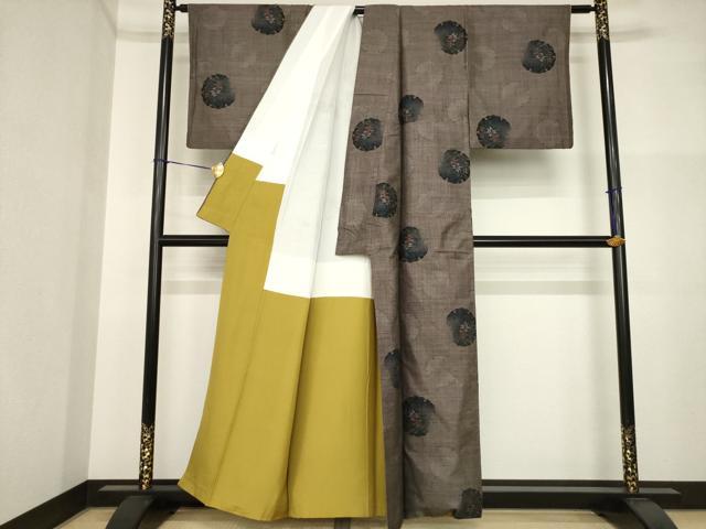 平和屋着物●本場大島紬　カタス7マルキ　雪輪花文　正絹　逸品　AABI5088ck
