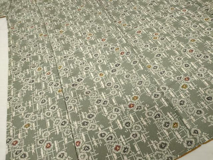 平和屋着物●上質な小紋　型染め　唐松と竹　鬼しぼ縮緬　正絹　逸品　未使用　AABI5105ck