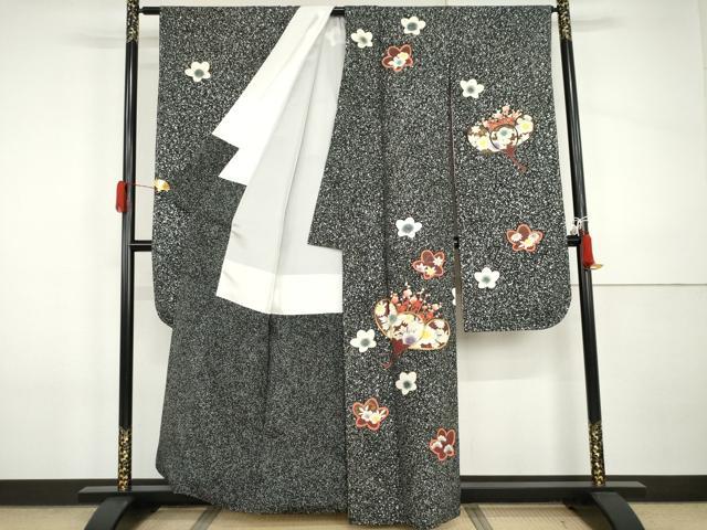 平和屋着物●豪華振袖　駒刺繍　舞梅文　黒地　金銀彩　正絹　逸品　AABI5175cs