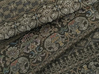 平和屋着物●本場大島紬　カタス7マルキ　更紗花文　象　黒地　正絹　逸品　AABI5177cs