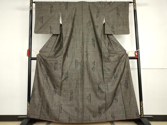 平和屋着物●本場大島紬　泥染め　カタス7マルキ　花菱文　正絹　逸品　AABI5230cs