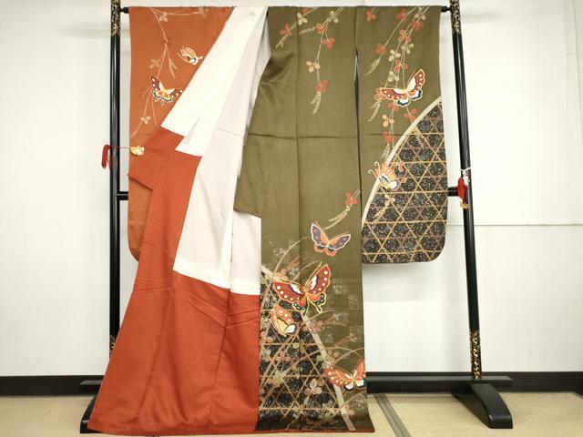 平和屋着物●豪華振袖　駒刺繍　舞蝶萩文　金彩　ロング丈　正絹　逸品　AABI5239cs