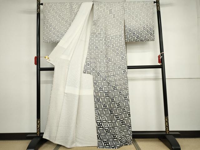 平和屋着物●訪問着　中国三大刺繍　相良刺繍　絞り　七宝花文　暈し染め　金通し地　三越扱い　正絹　逸品　AABI5260cs