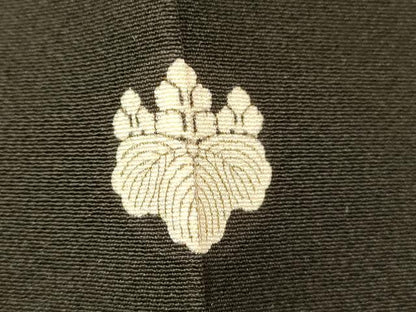 平和屋着物■豪華黒留袖　駒刺繍　飛鶴松文　金彩　正絹　逸品　AABI5803fw