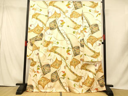 平和屋着物■豪華振袖　手描き　楽器文　金彩　正絹　逸品　AABI5826fw