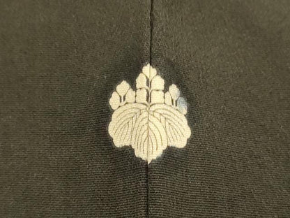 平和屋着物■豪華黒留袖　駒刺繍　陶器吉祥花文　金彩　正絹　逸品　AABI5834fw