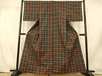 平和屋着物■本場大島紬　格子文　黒地　正絹　逸品　AABI5851fw