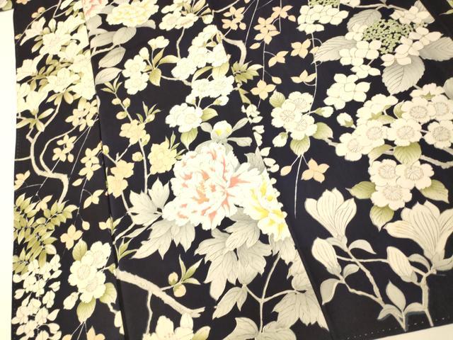 平和屋着物■上質な小紋　手描き　枝花文　黒地　金彩　正絹　逸品　AABI5950fw