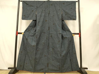 平和屋着物■本場大島紬　7マルキ　更紗花文　黒地　正絹　逸品　AABI5967fw