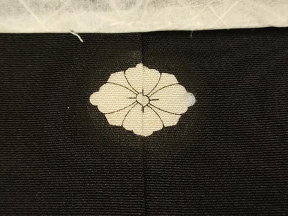 平和屋着物■豪華黒留袖　駒刺繍　花鳥貝桶文　金彩　正絹　逸品　未使用　AABI5979fw
