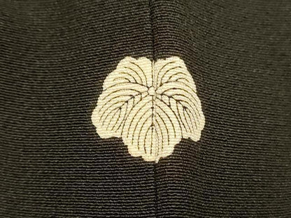 平和屋着物■豪華黒留袖　駒刺繍　松竹梅飛鶴文　金彩　正絹　逸品　AABI5984fw
